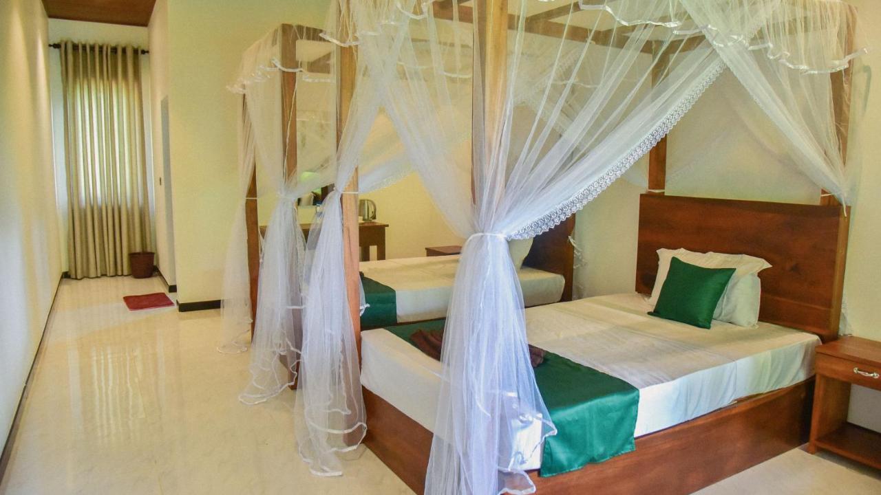 Hotel Castle View Sigirîya Extérieur photo